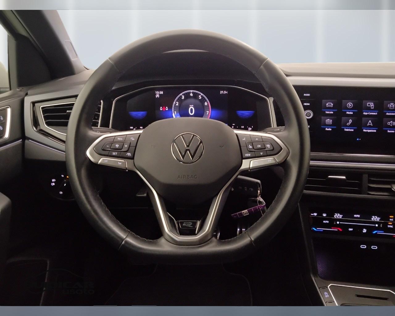 VOLKSWAGEN Polo VI 2022 - Polo 1.0 tsi R-Line 95cv