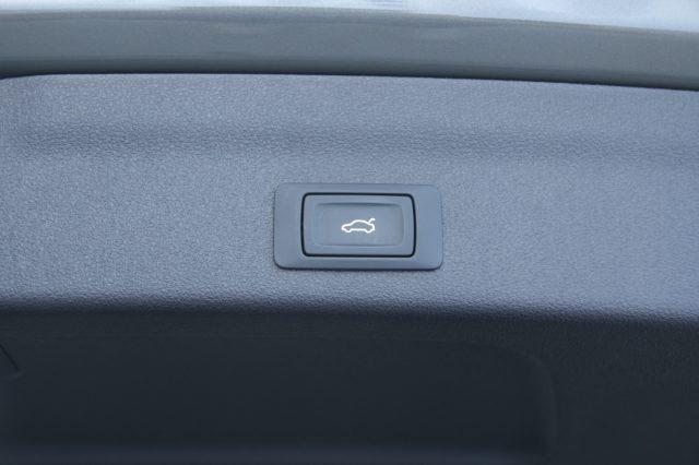 AUDI A6 Avant 40 2.0 TDI quattro ultra S tronic S line edi
