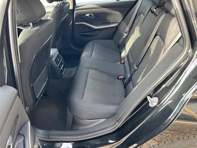 BMW 318 d 48V Touring Business Advantage