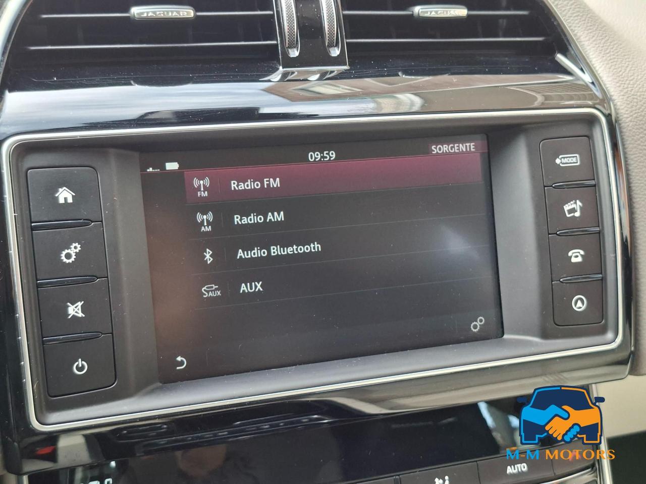 Jaguar XE Berlina XE 2.0d i4 Prestige Business edition 180cv auto my18