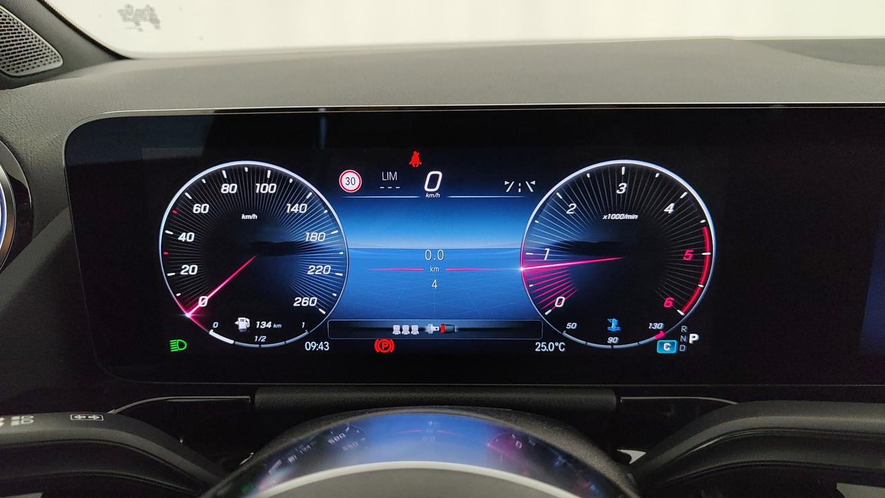 Mercedes-Benz GLA 200 d automatic