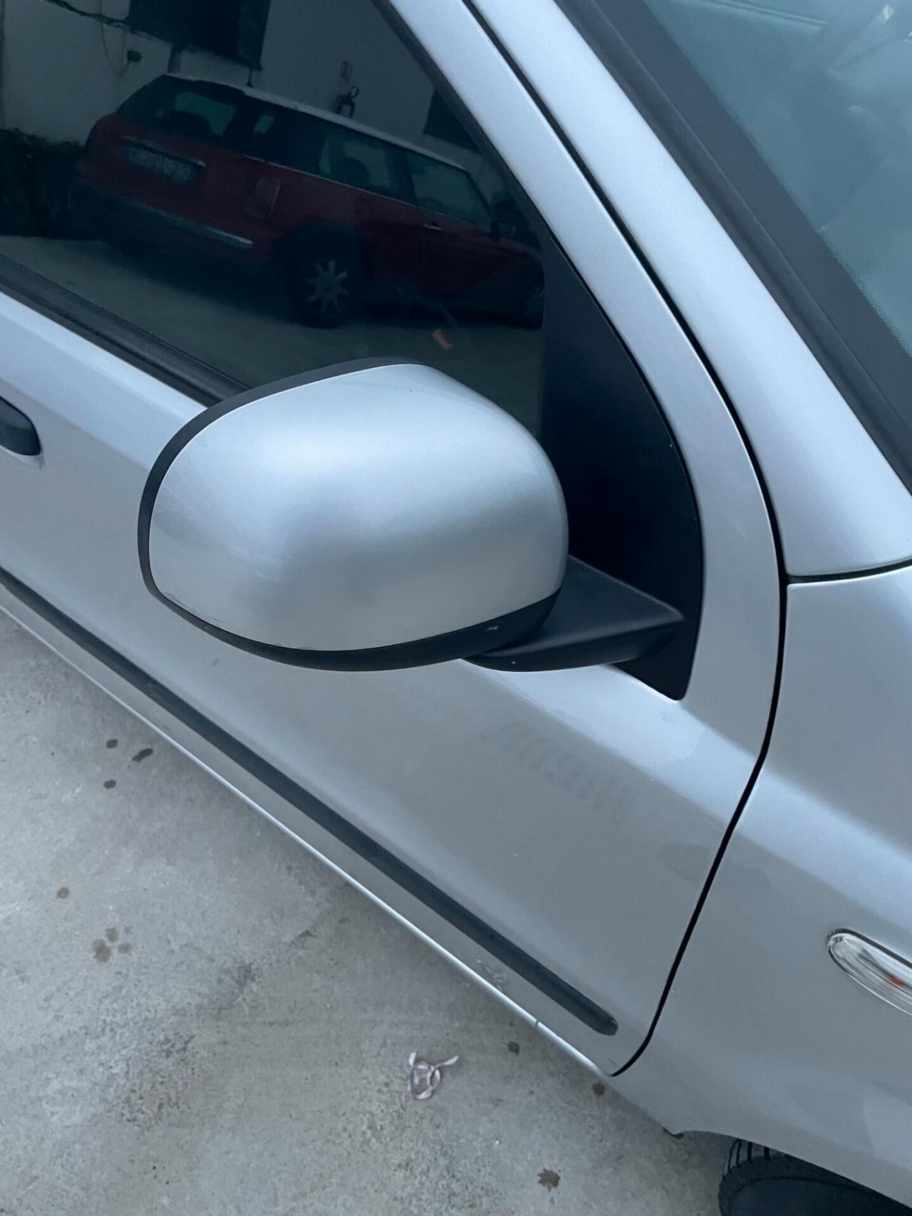 Fiat Panda 1.2 Emotion DISTRIBUZ + TAGLIANDO NEOPATENTATI