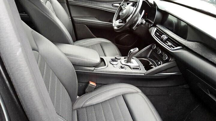 Alfa Romeo Stelvio 2.2 Turbodiesel 160 CV AT8 RWD Sprint PaddleF1 Virtual UNIPRO IVA DEDUCIB.
