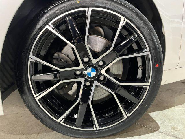 BMW 118 i Business Advantage 18"Msport /Nav+Virtual/Park