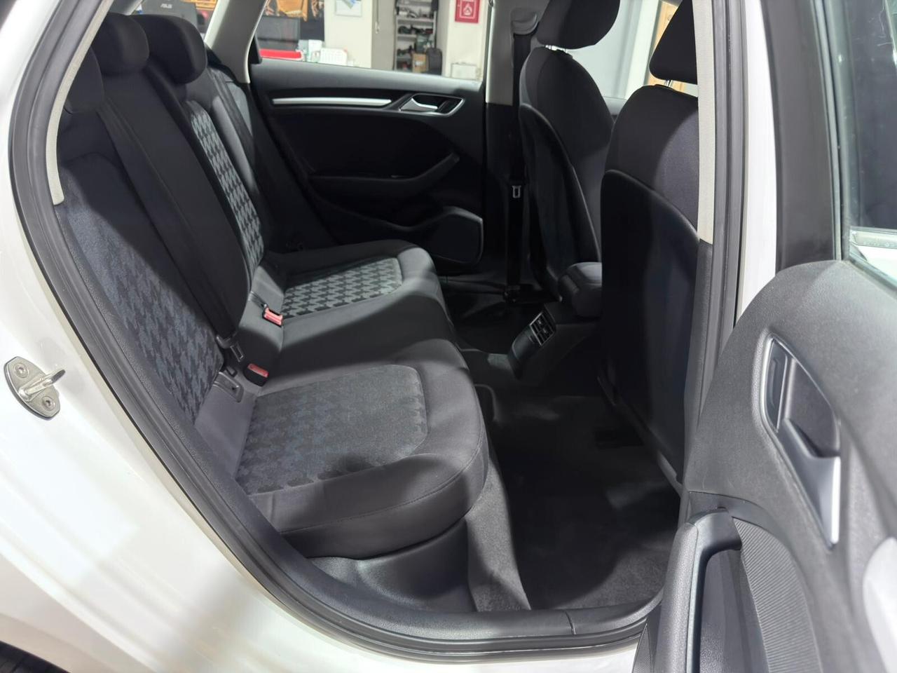 AUDI A3 SPORTBACK 1.6TDI 110CV S-TRONIC