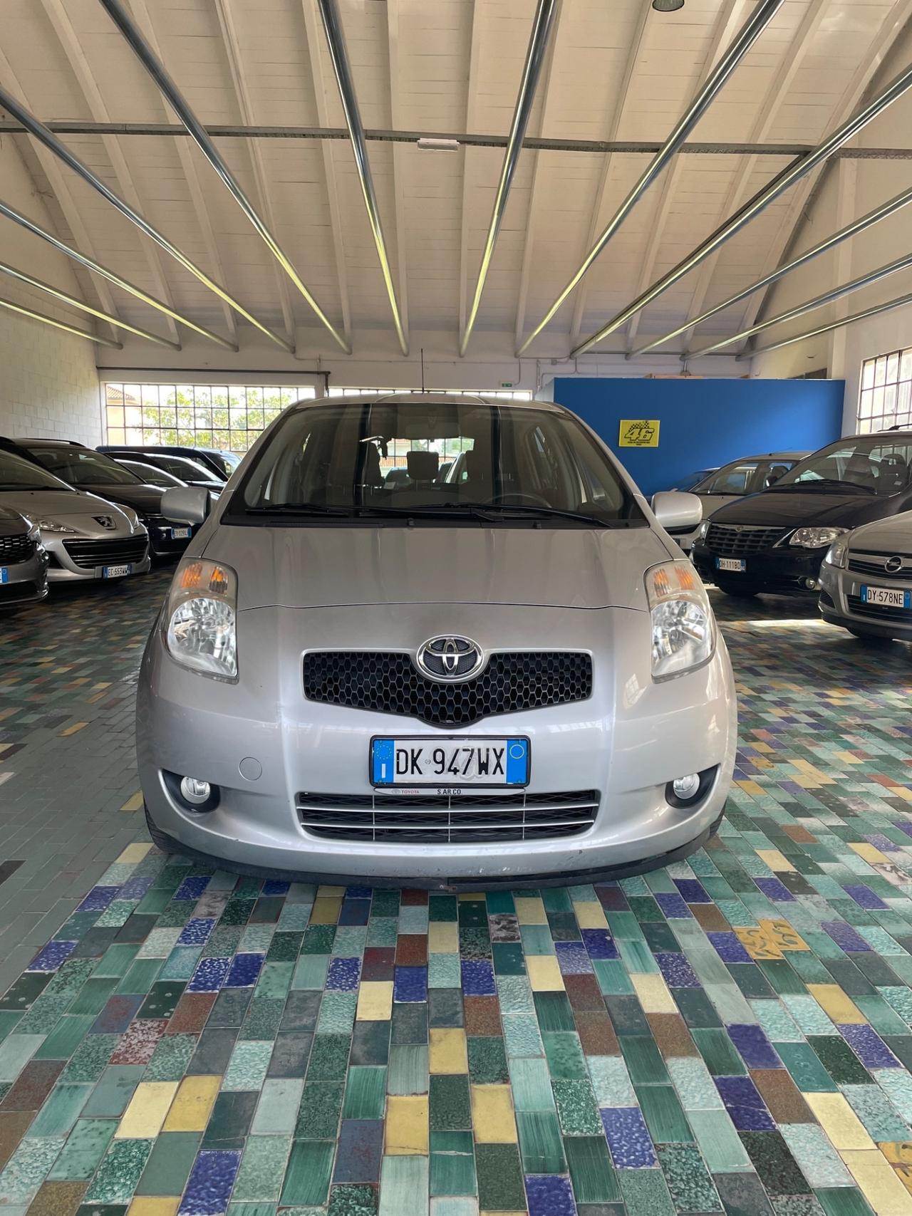 Toyota Yaris 1.3 5 porte