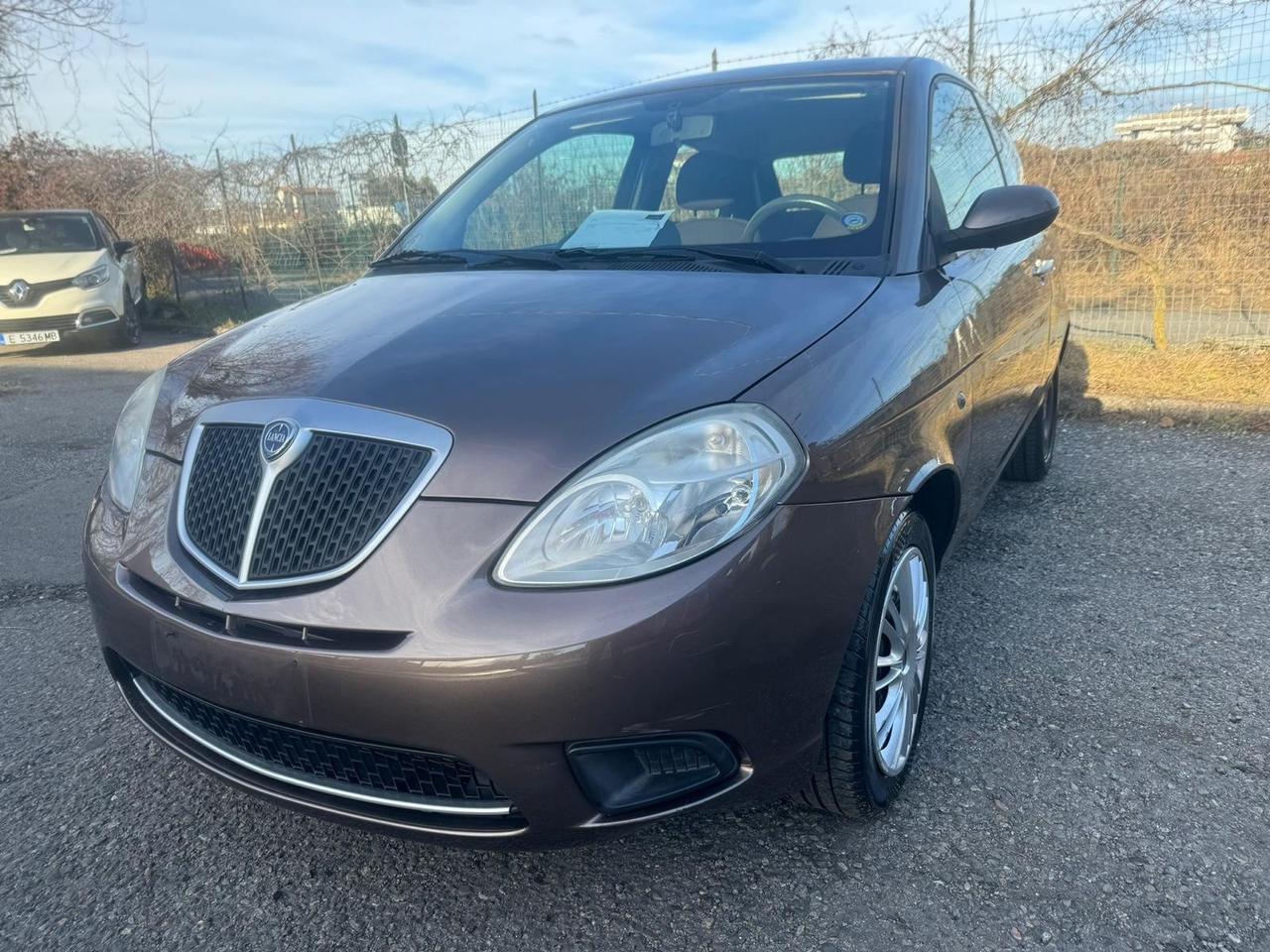 Lancia Ypsilon 1.2 Argento