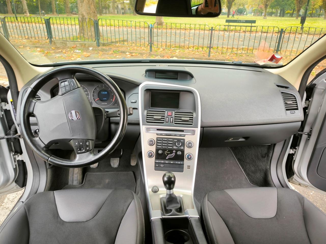 Volvo XC60 2.4 D 163 CV AWD Summum