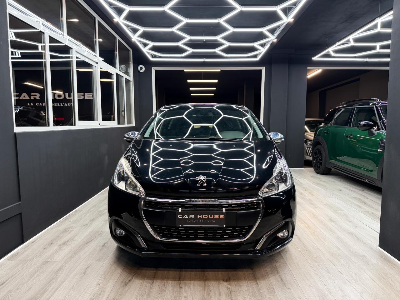 Peugeot 208 1.2 82CV puretech Allure OK NEOPATENTATI