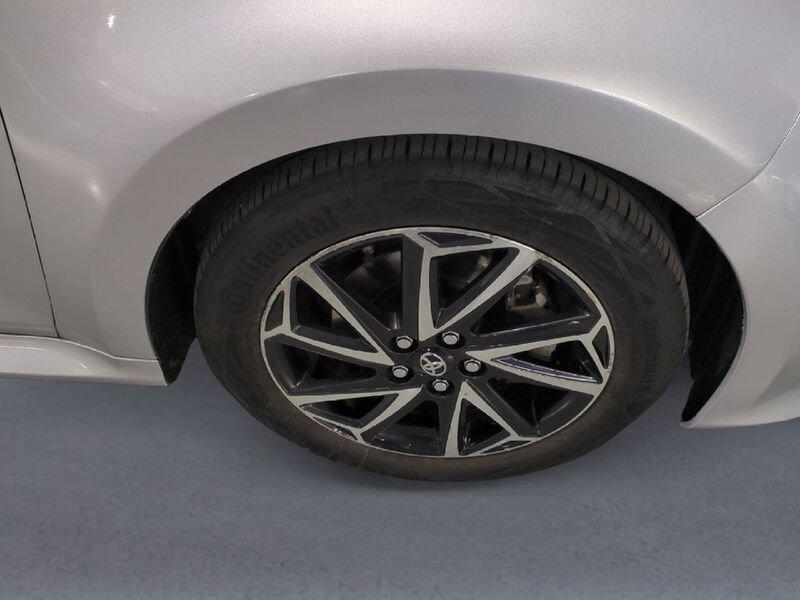Toyota Yaris Hybrid Trend MY22