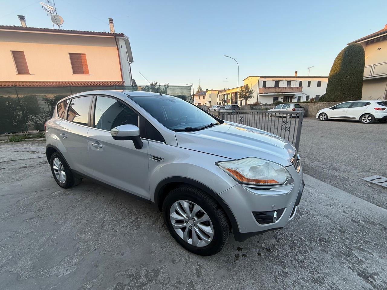 Ford Kuga 2.0 TDCi 4WD 4x4 Titanium SOLI 147 MILA KM
