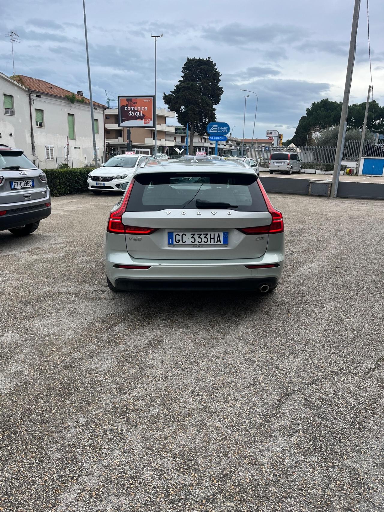 Volvo V60 D3 Geartronic Momentum Business