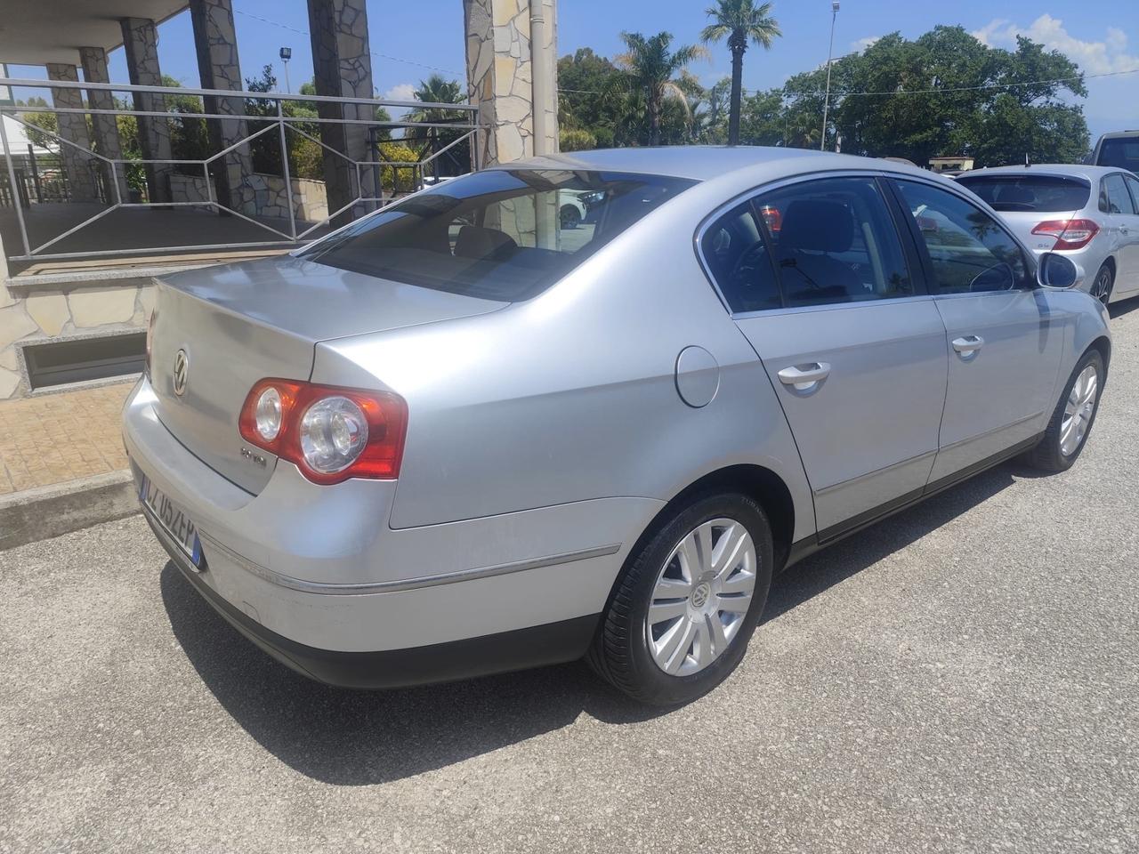 Volkswagen Passat 2.0 TDI cat Var. Highline DPF