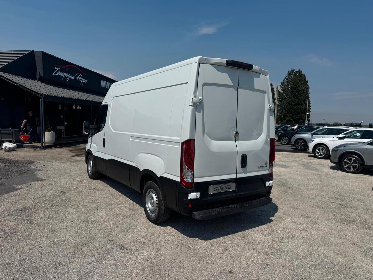 Iveco Daily 2.3 126cv passo lungo