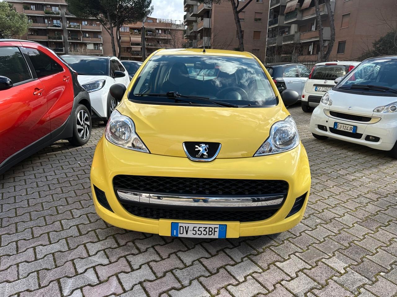 Peugeot 107 1.0 3P. 03/2009 KM.76081 UNIPRO.