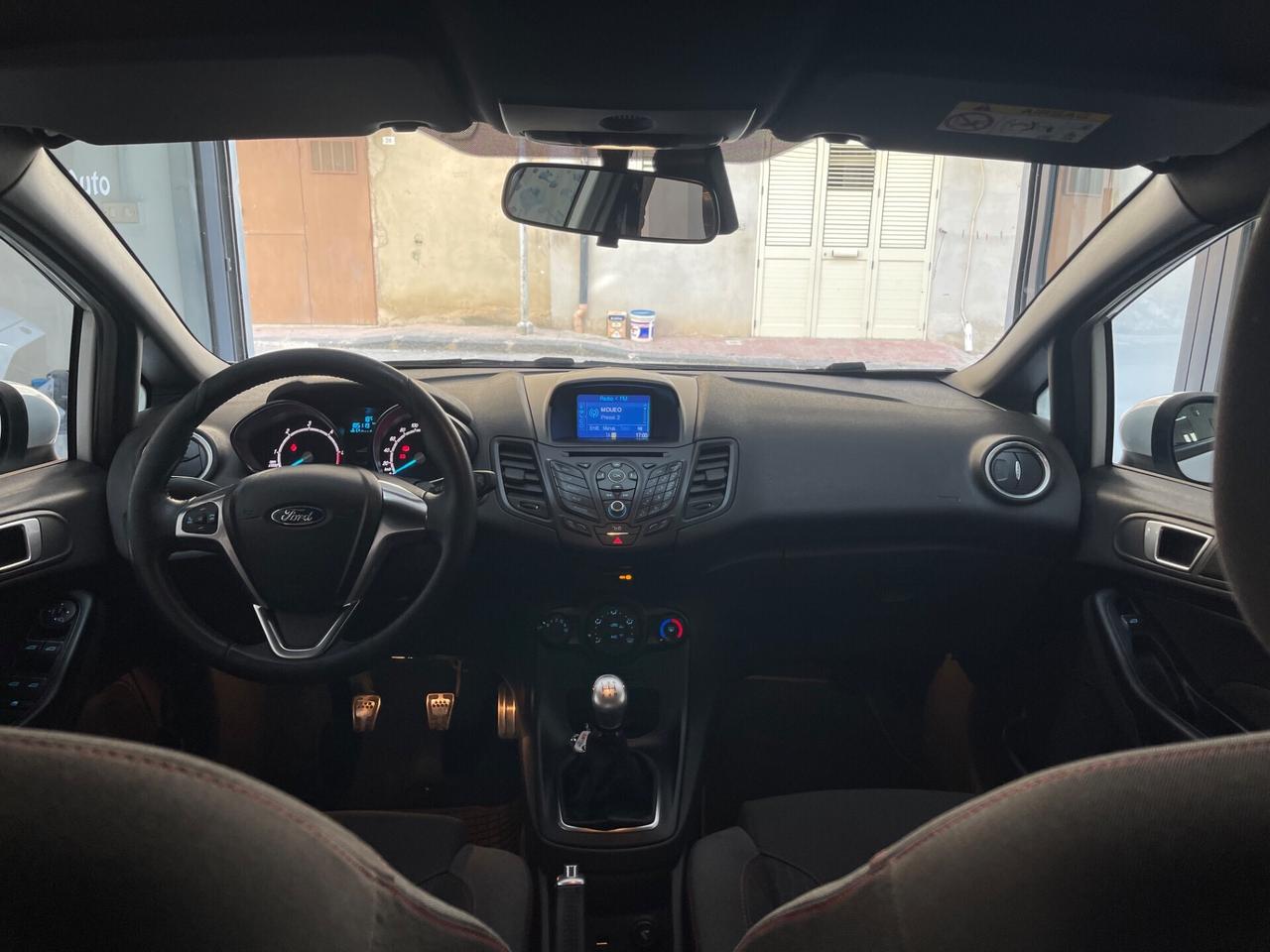 Ford Fiesta 1.5 TDCI 75CV 5 ST-Line