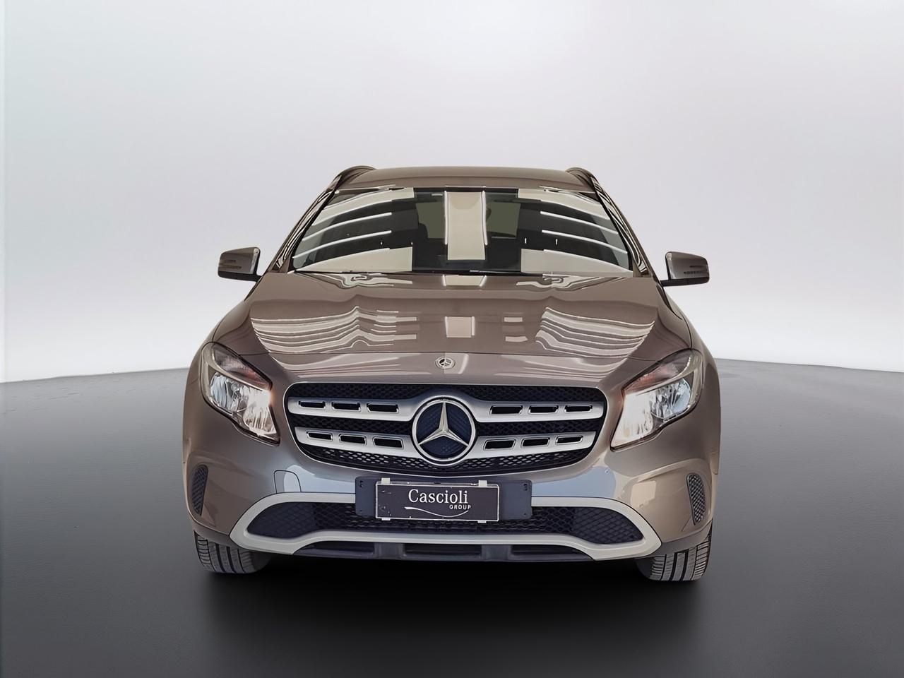 Mercedes-Benz GLA-X156 2017 - GLA 200 d Business auto