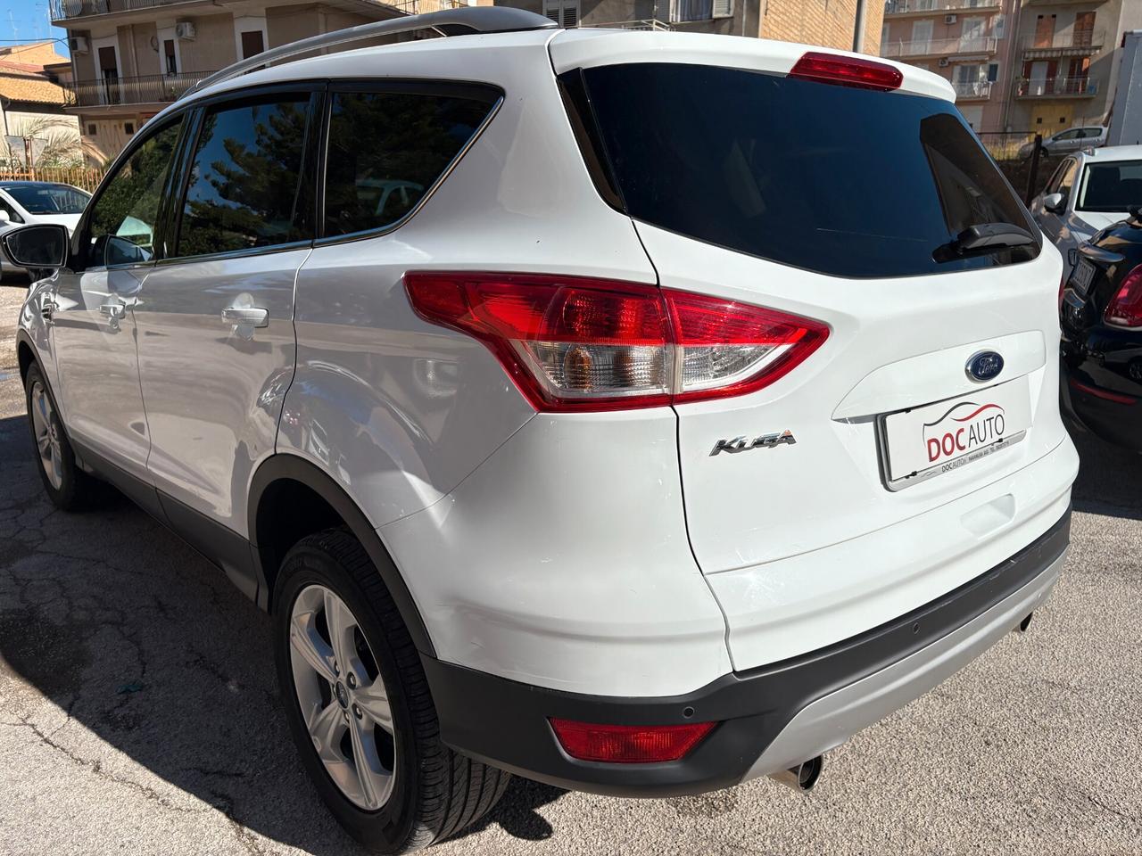 Ford Kuga 2.0 TDCI 120 CV S&S 2WD Titanium