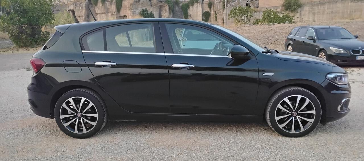 Fiat Tipo 1.6 Mjt S&S 5 porte Sport
