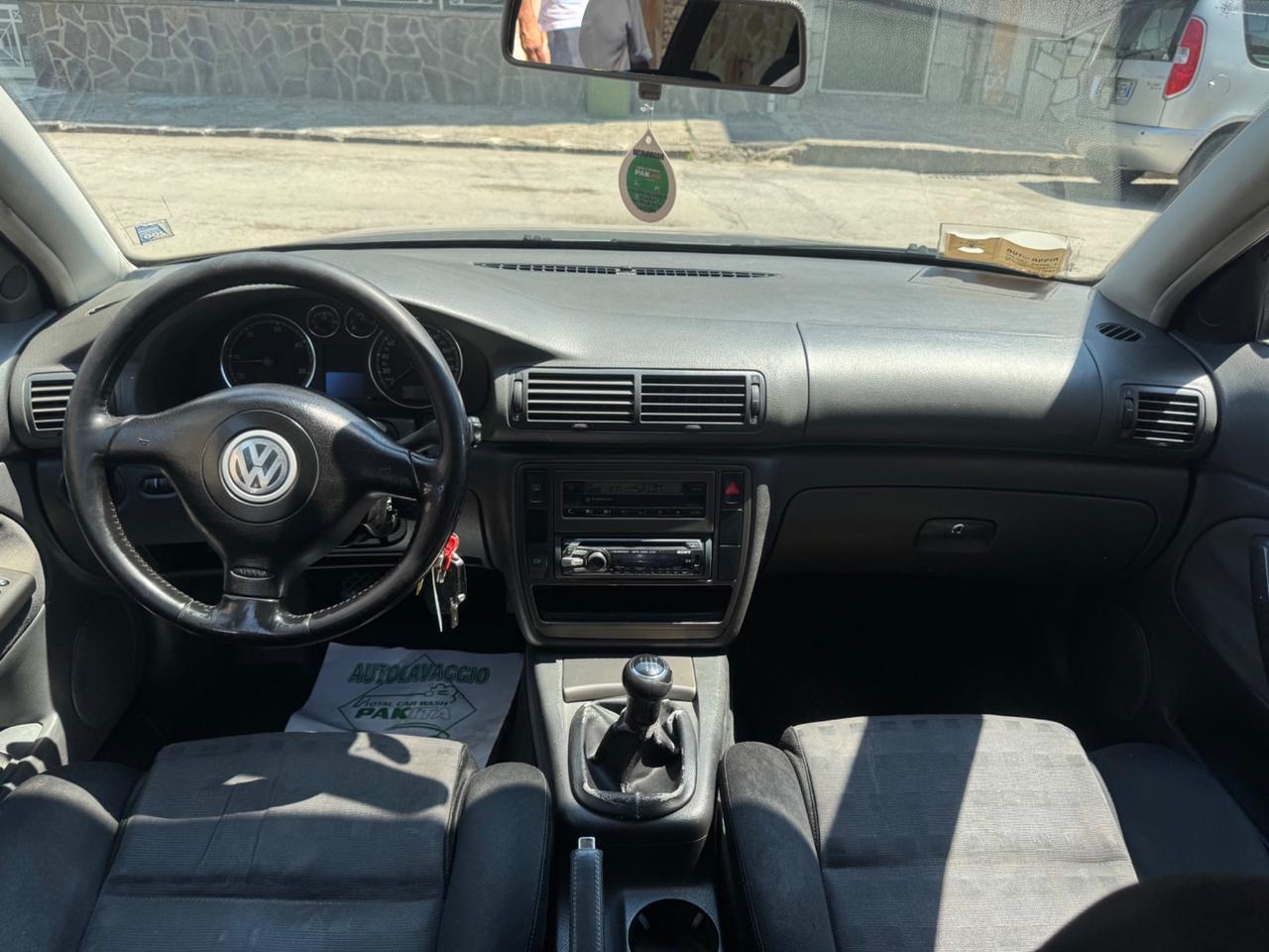 Volkswagen Passat 1.9 TDI/130 CV cat Var. H.line