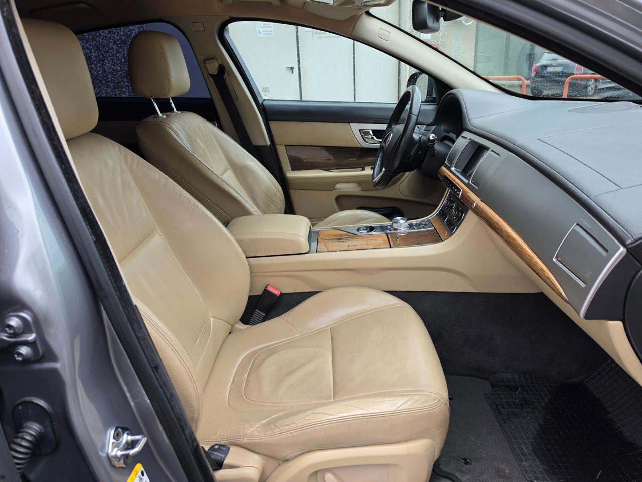Jaguar XF 2.2 Automatica FULL OPTIONAL