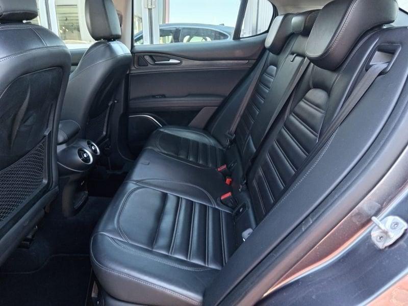 Alfa Romeo Stelvio Stelvio 2.2 Turbodiesel 210 CV AT8 Q4 Executive