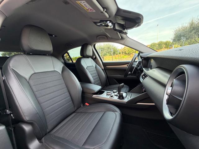 ALFA ROMEO Stelvio 190CV Q4 SPRINT+F1+19Y+PINZEGIALLE+VSCURI