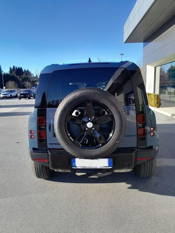 Land Rover Defender 3.0D I6 200 110 X-DYNAMIC SE AWD 7POSTI