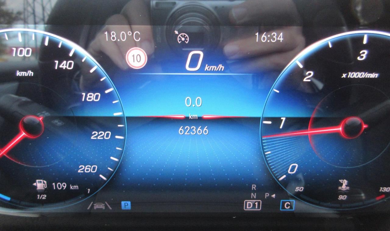 Mercedes GLB 200 d Sport 4matic auto