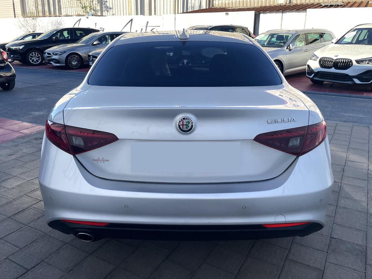 Alfa Romeo Giulia 2.2 Turbodiesel 150 CV