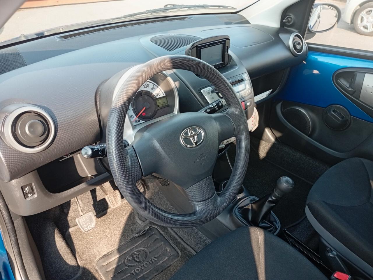 Toyota Aygo 1.0 12V VVT-i 3 porte Orange Connect NEOPATENTATI OK