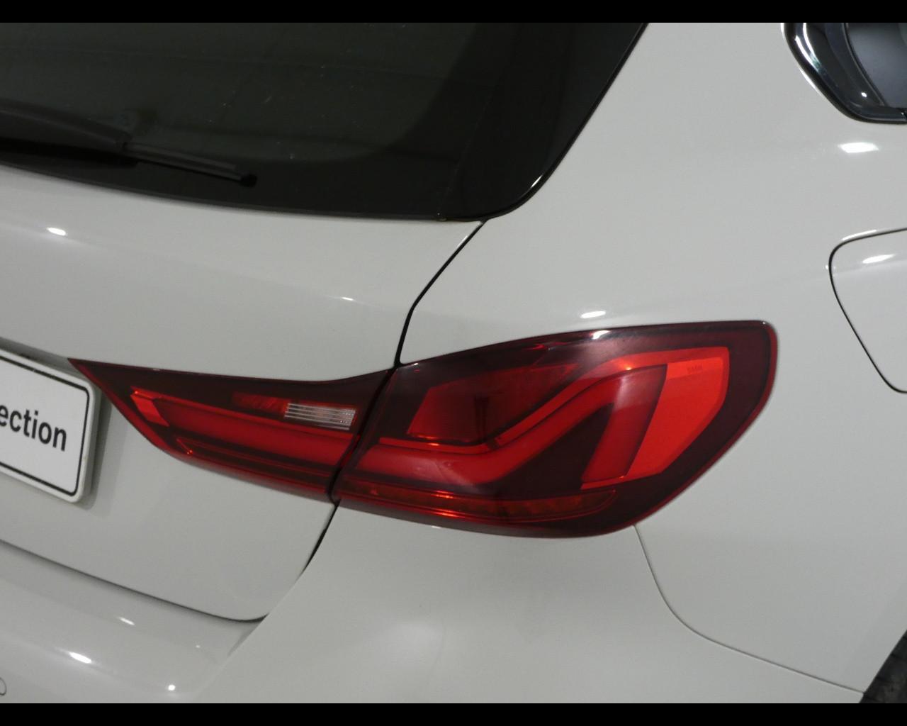 BMW Serie 1 (F40) - 118d 5p. Msport