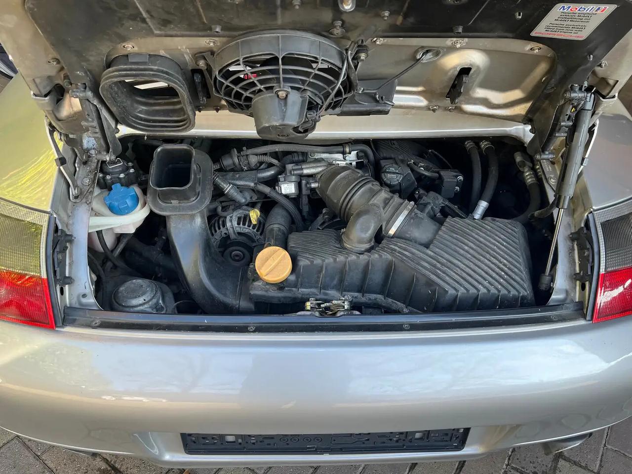 Porsche 911 996 Carrera 2 Coupe manuale