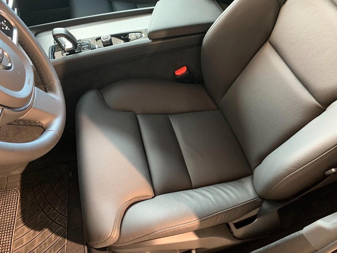 Volvo V60 B4 (d) automatico Plus Dark