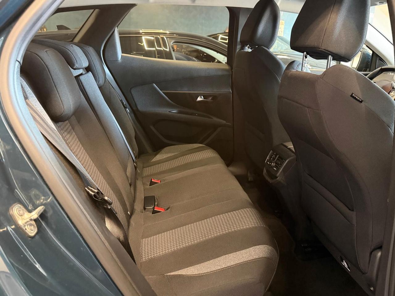 PEUGEOT 3008 1.5 EAT8 130CV 96KW NAVI CRUISE CAM ANNO 2021