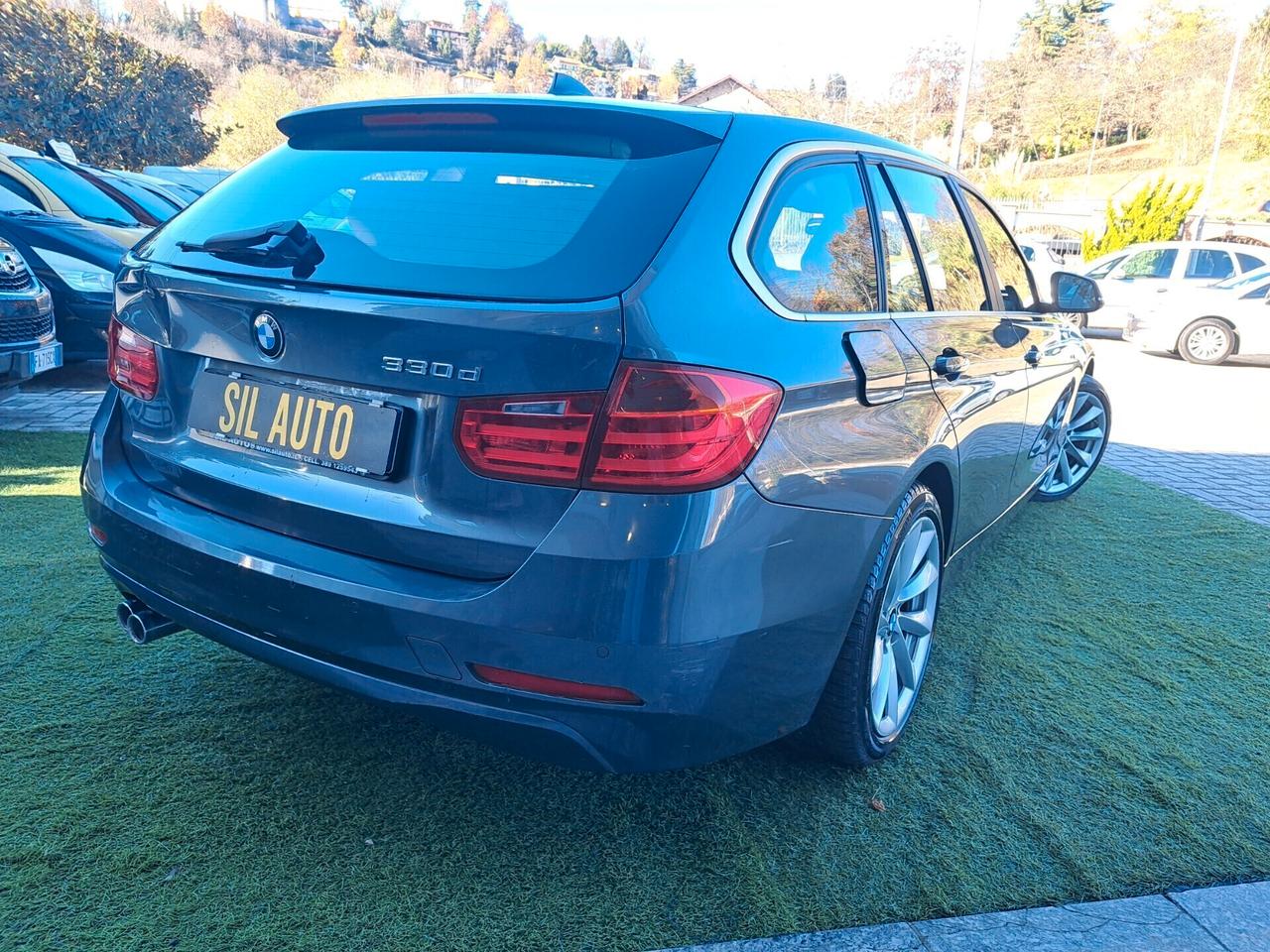 Bmw 330dA Touring Luxury/ AUT