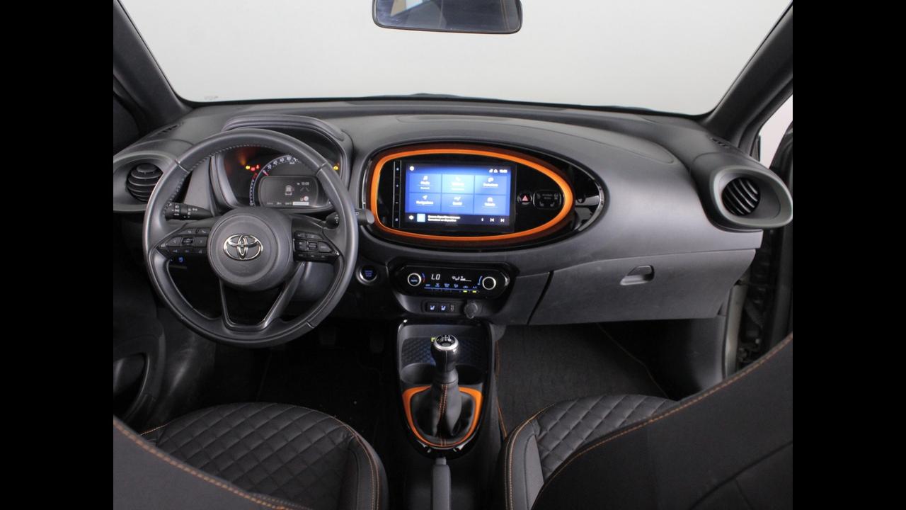 TOYOTA Aygo X - Aygo X 1.0 Limited 72cv