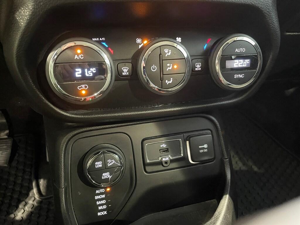 Jeep Renegade 2.0 MJT 170CV Autom. 4WD Trailhawk - IVA ESPOSTA