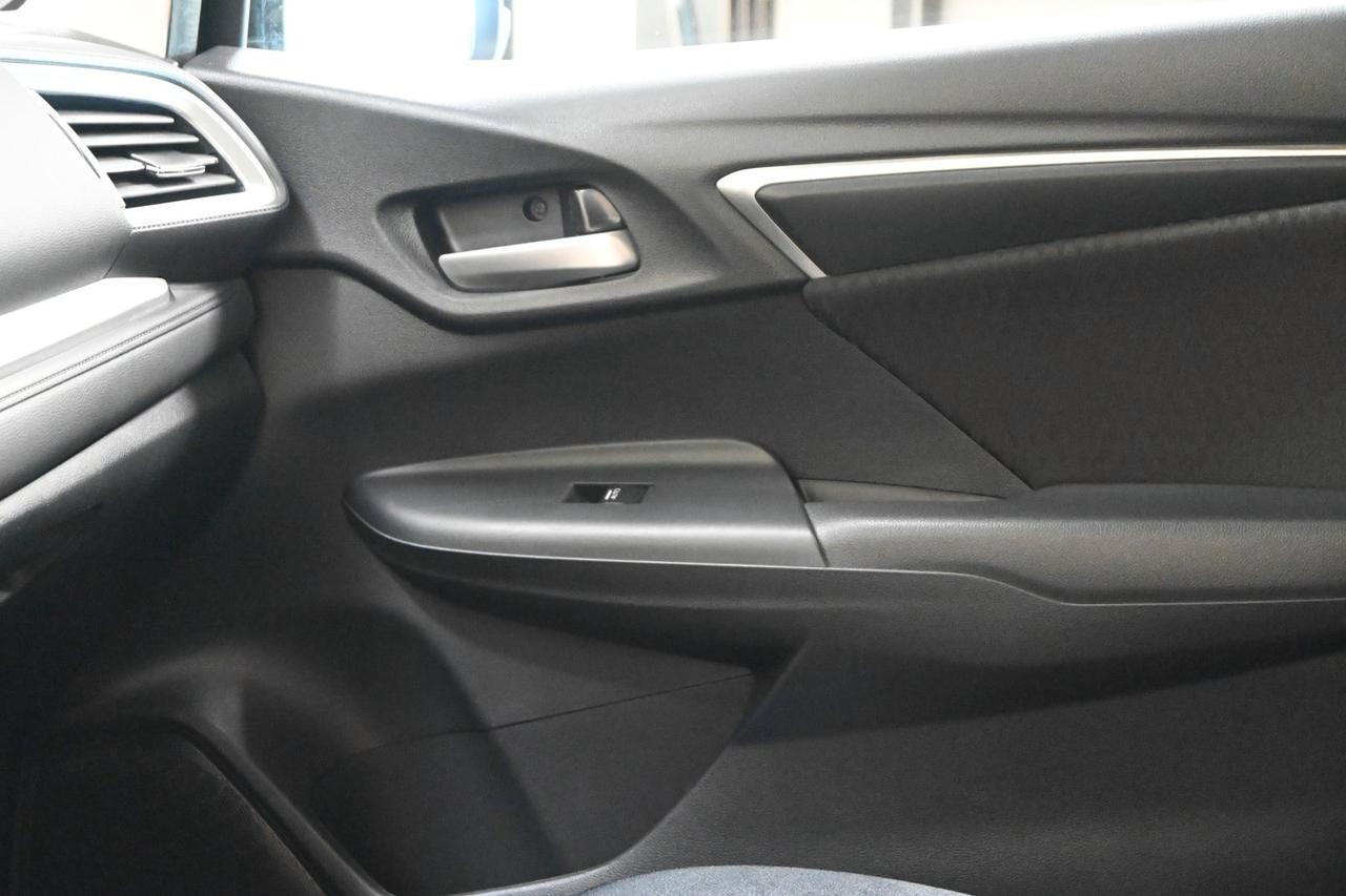 HONDA Jazz 3ª serie 15-20 Jazz 1.3 Elegance Na...
