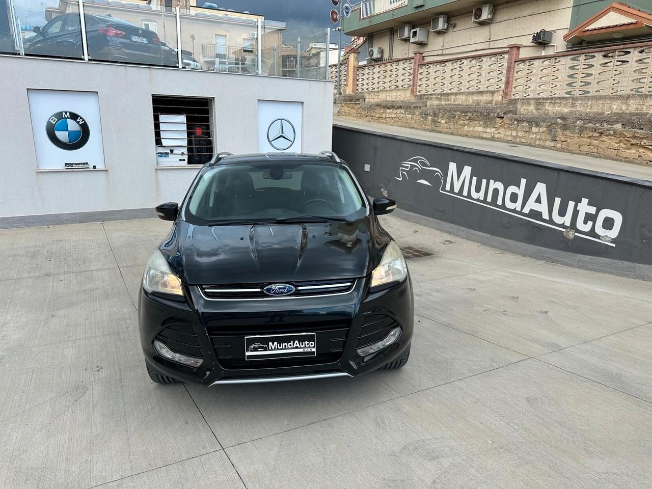 Ford Kuga 2.0 TDCI 140 CV 4WD Powershift Plus Gancio di traino