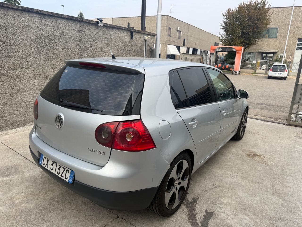 VW GOLF V 2.0TDI CERCHI 17 GTI