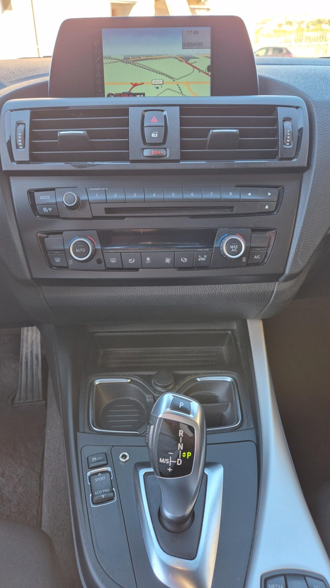 Bmw 116 116d 5p. Urban