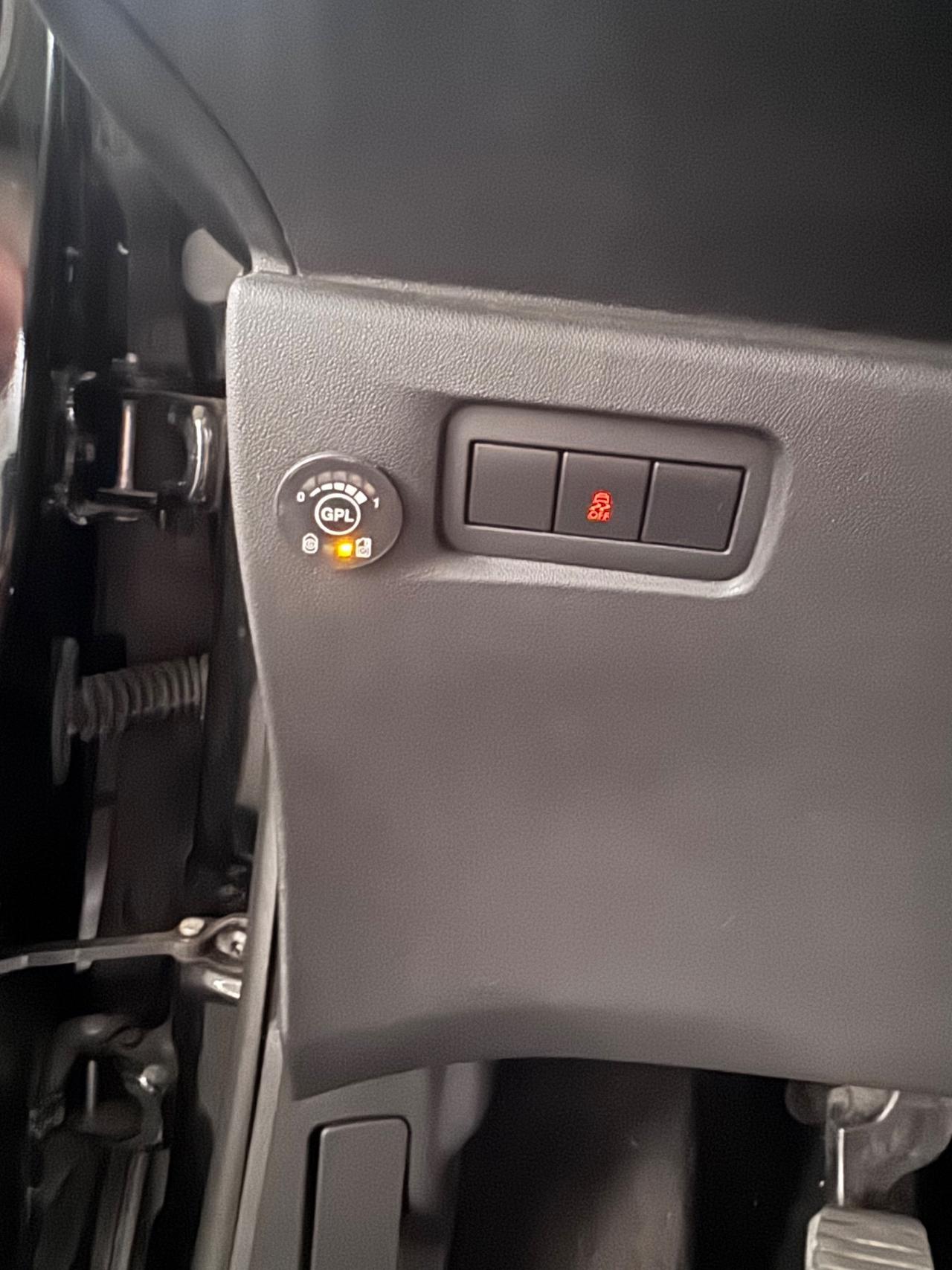 Citroen C3 1.4 VTi 95 GPL Exclusive