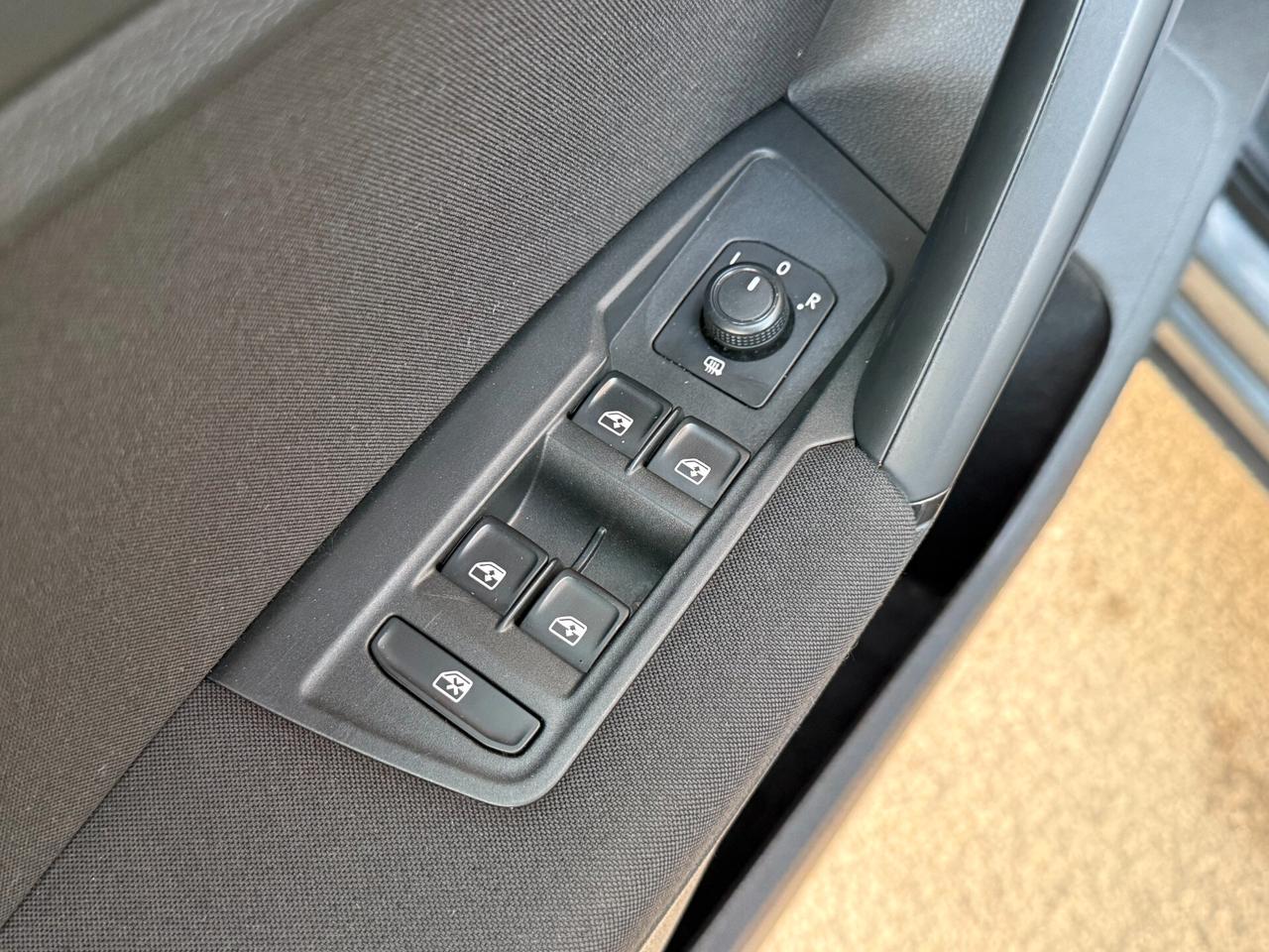 VW Tiguan 2.0 TDI *DSG 150CV NAVI CARPLAY - 2019