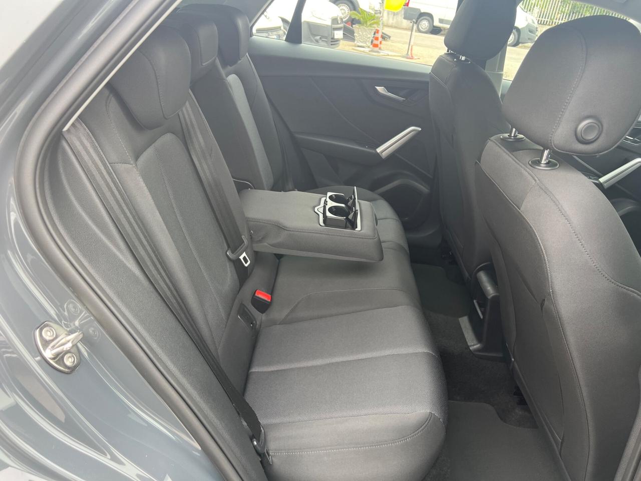 Audi Q2 40 TFSI quattro S tronic Business