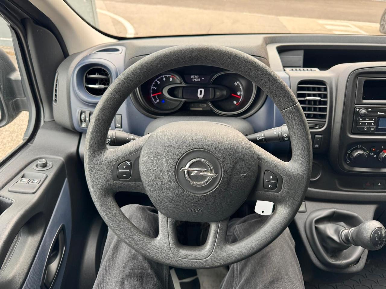 Opel Vivaro 1.6 BiTurbo L1H1 9 Posti