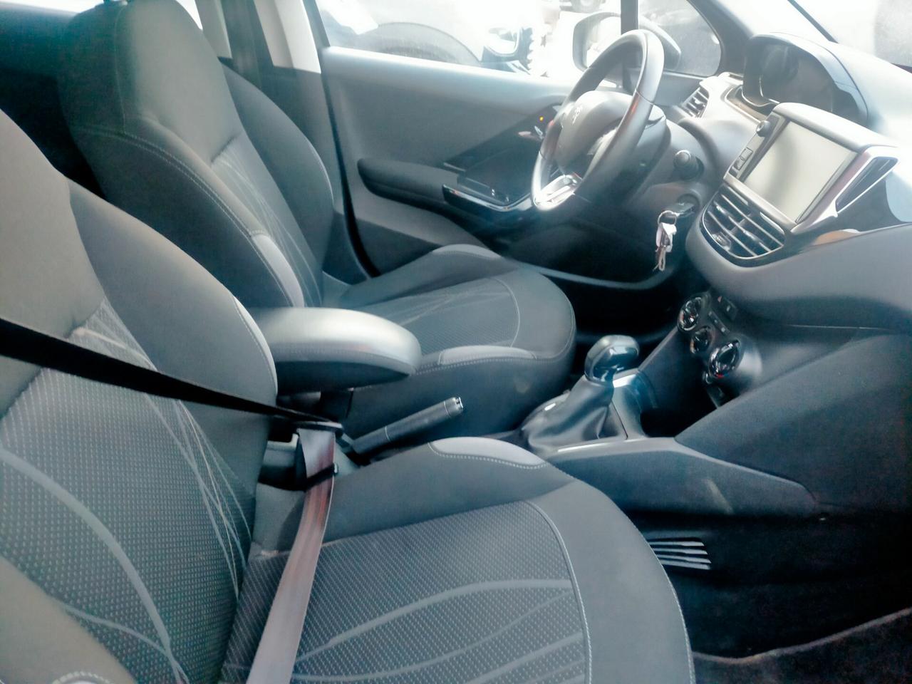 Peugeot 208 1.4 HDi 68 CV 3 porte Active