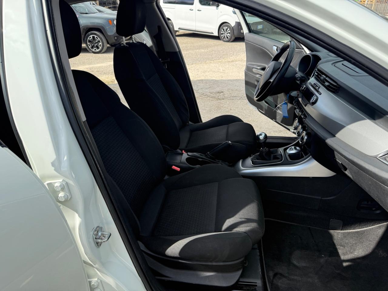 Alfa Romeo Giulietta 1.6 JTDm-2 105 CV Distinctive