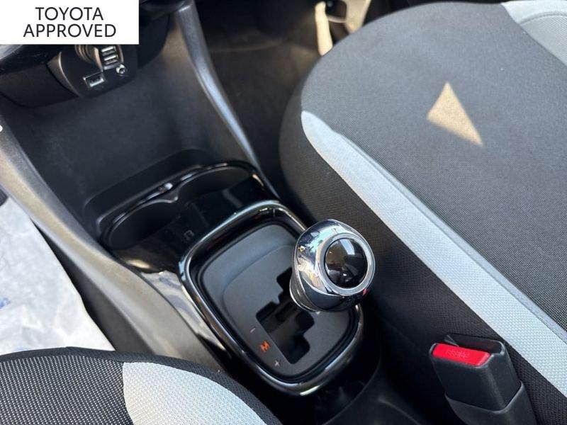 Toyota Aygo 1.0 X-PLAY 5P M-MT