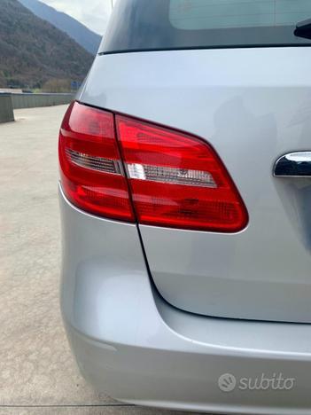 MERCEDES-BENZ B 180 CDI BLUEE EFFICIENCY Executi